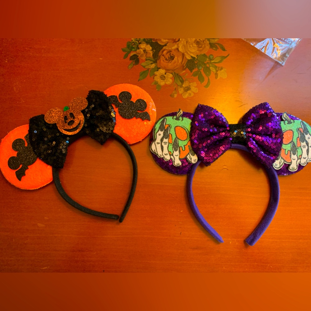 New in Package 2 paid of Mickey Halloween ears